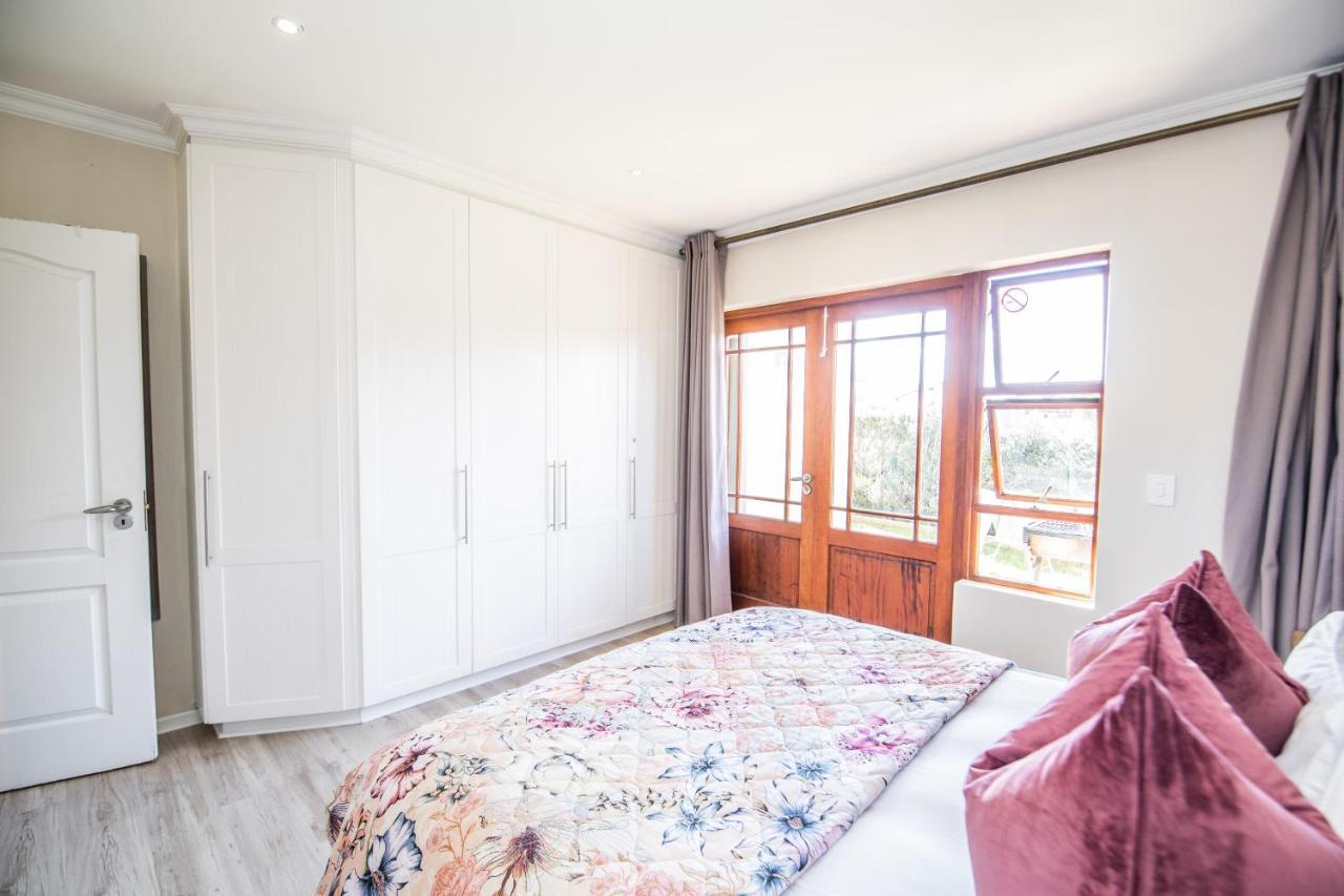 Six Whale Rock Gardens With Back Up Power For Load Shedding Διαμέρισμα Plettenberg Bay Εξωτερικό φωτογραφία